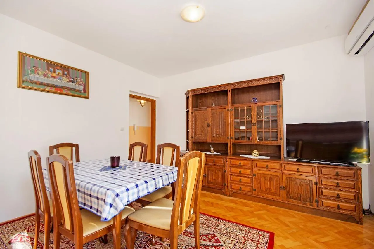 Josip Apartment Kastela