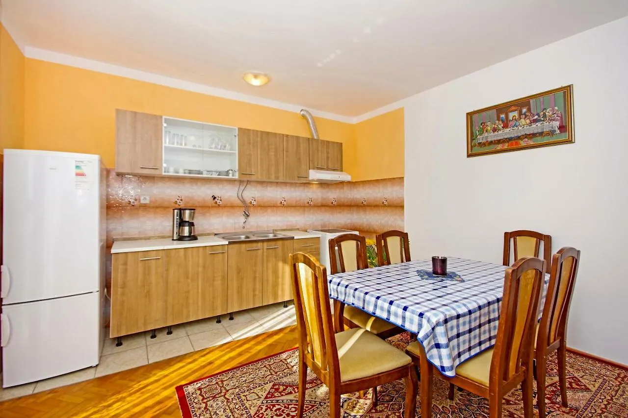 Josip Apartment Kastela
